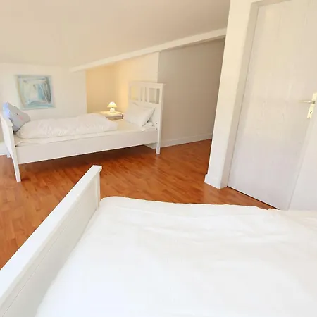 Haus Holstein Whg. 17 Mit Suedbalkon * Sellin (Rugen)